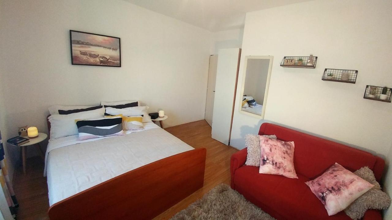 Apartments Pipi Pakoštane Εξωτερικό φωτογραφία