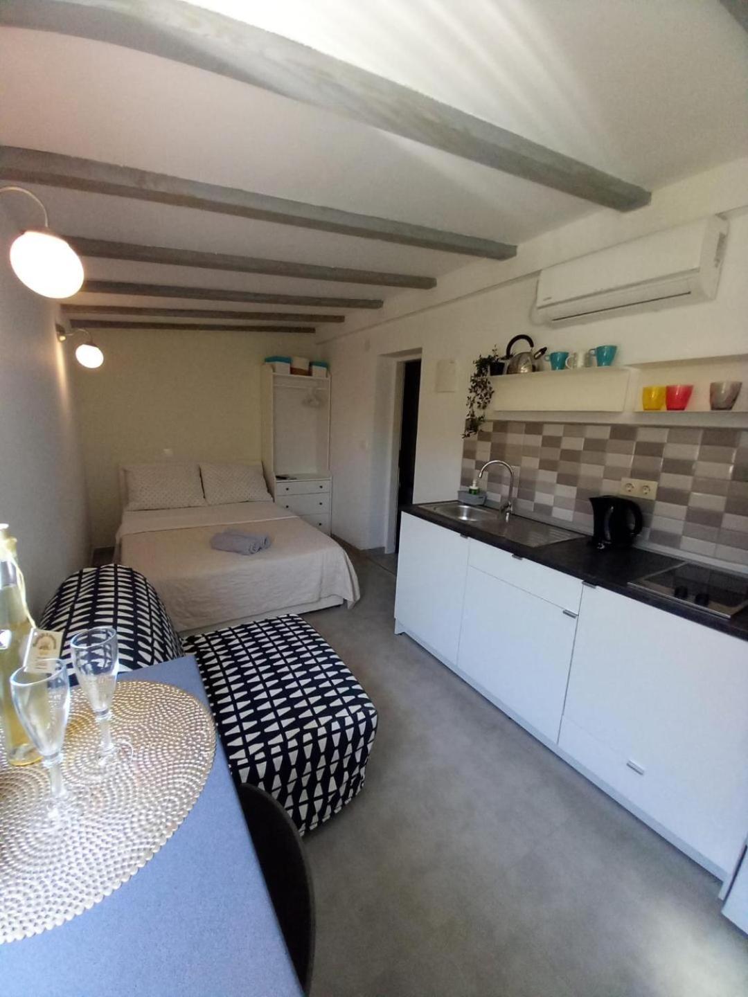 Apartments Pipi Pakoštane Εξωτερικό φωτογραφία