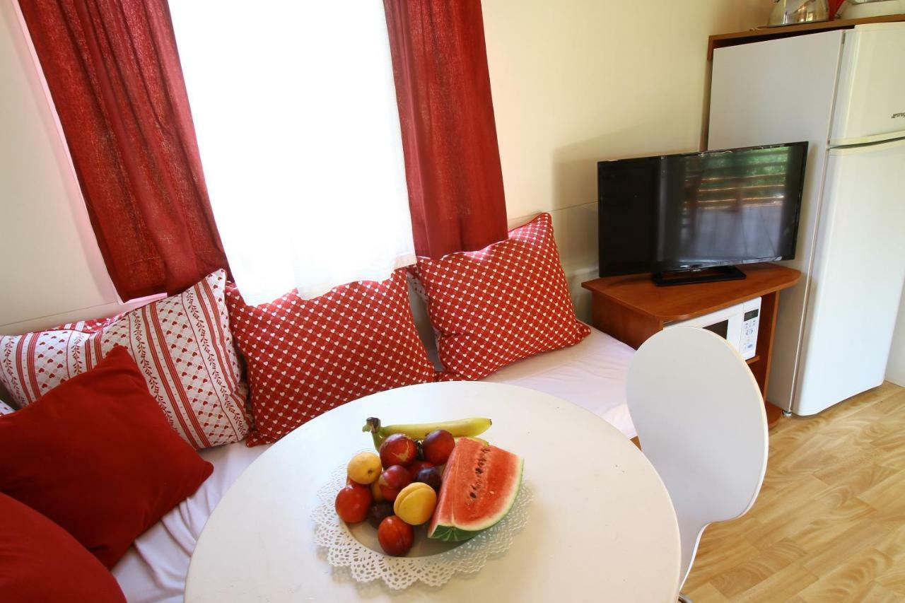 Apartments Pipi Pakoštane Εξωτερικό φωτογραφία