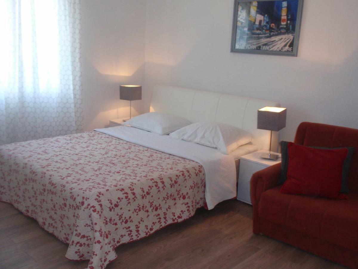 Apartments Pipi Pakoštane Εξωτερικό φωτογραφία