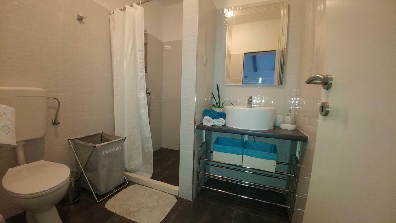 Apartments Pipi Pakoštane Εξωτερικό φωτογραφία